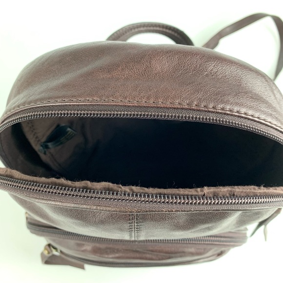 Canyon Outback Leather Brown Backpack - Picture 8 of 8